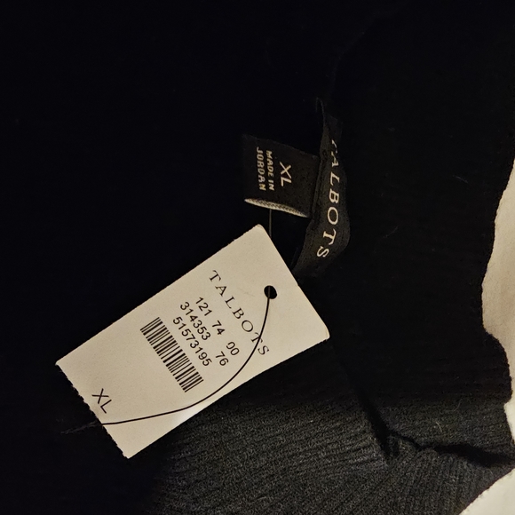 NWT Ribbed Mock Neck Skirted Sweater Vest Black Women's XL - Picture 2 of 4